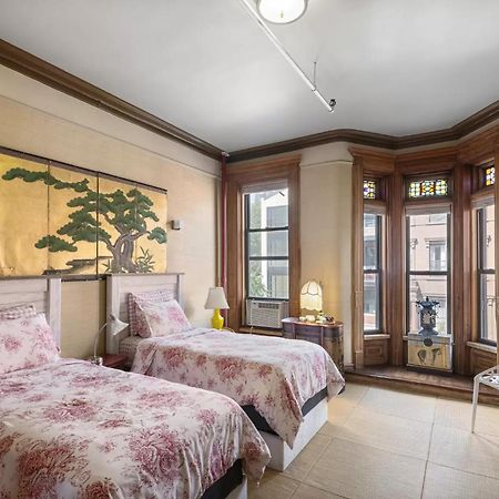 Northern Lights Mansion New York Exterior photo